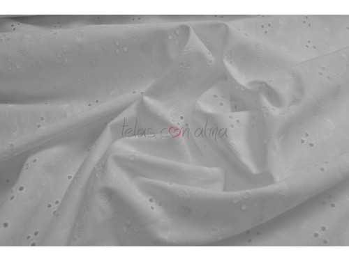 BATISTA PERFORADA BLANCO ROTO Nº2