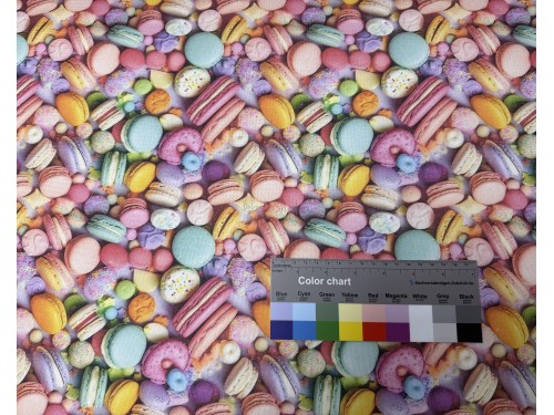 HALF PANAMA MACARONS